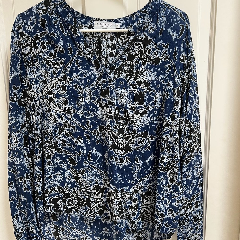 Velvet by Graham and Spencer Blouse, Size Small